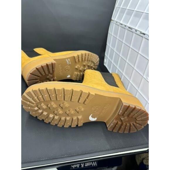 NEW Timberland Slip On Boots,  Cortina Valley, Chelsea ,Tan Suede,  7,Chunk Heel - Picture 2 of 4